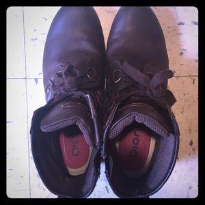 Bionica Ollie wedge booties size 8